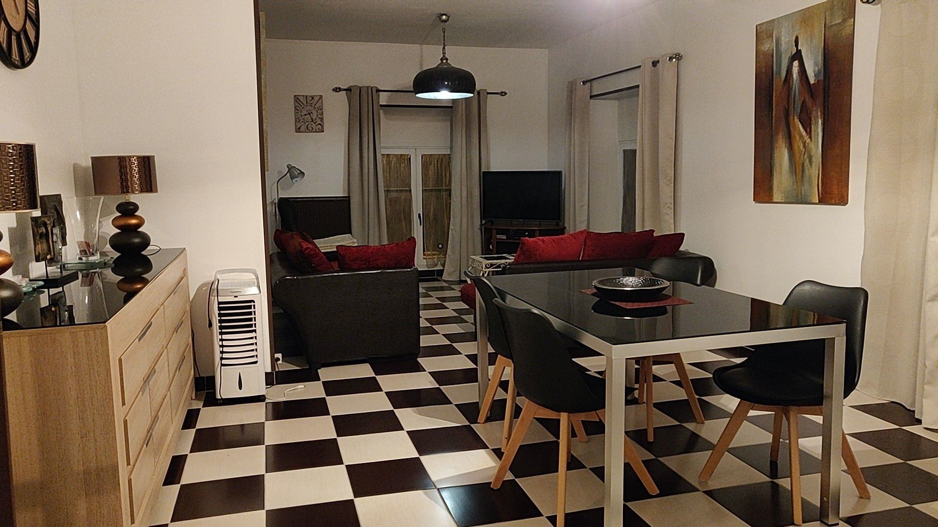 APPARTEMENT 1ER ETAGE ***